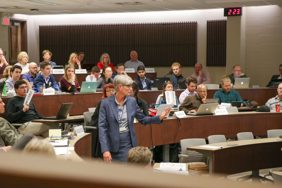 photo_Senate Meeting March 11 - Kyle Porter.jpg